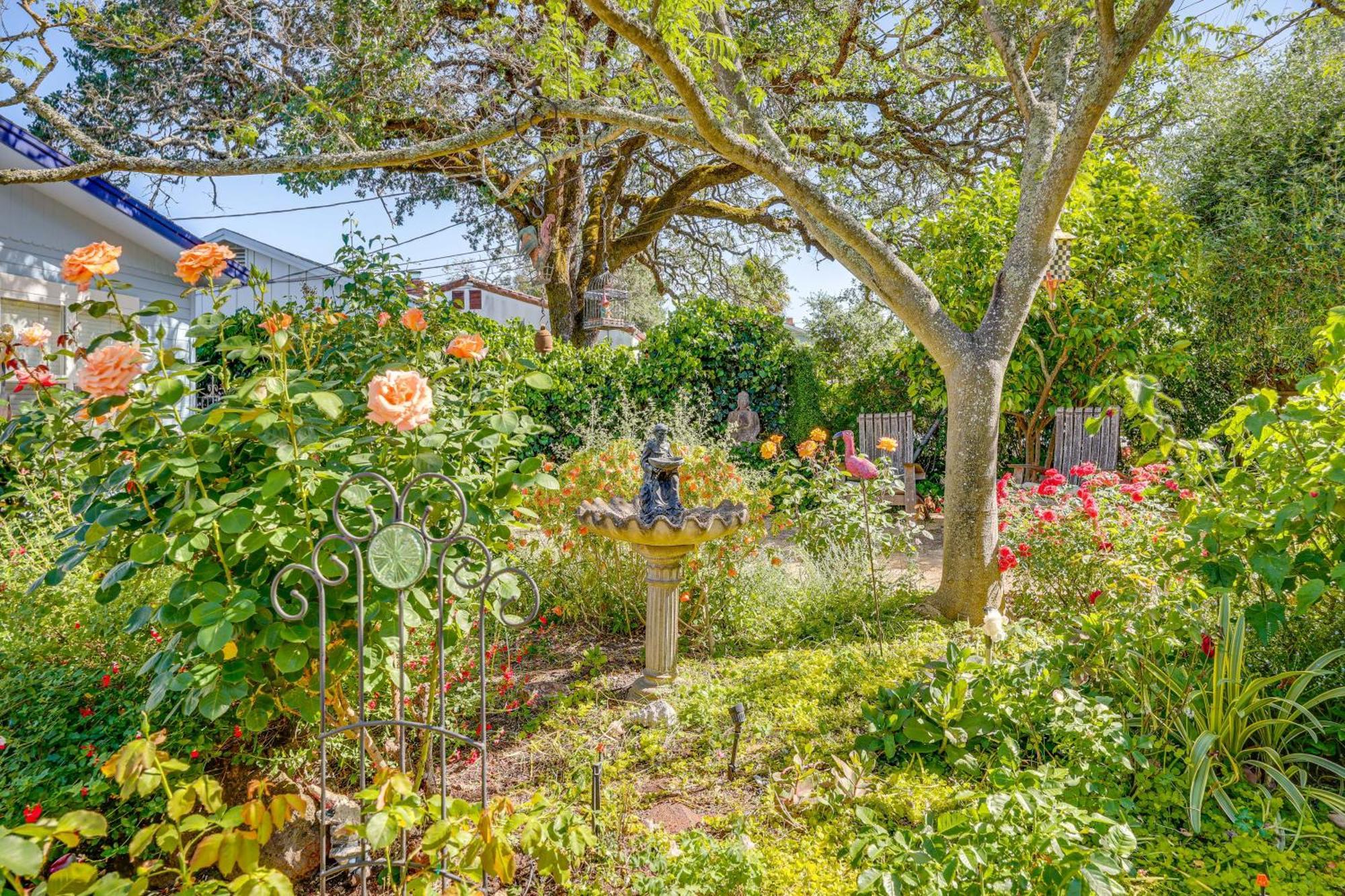Romantic Casita With Garden And Deck 2 Miles To Plaza! Sonoma Bagian luar foto